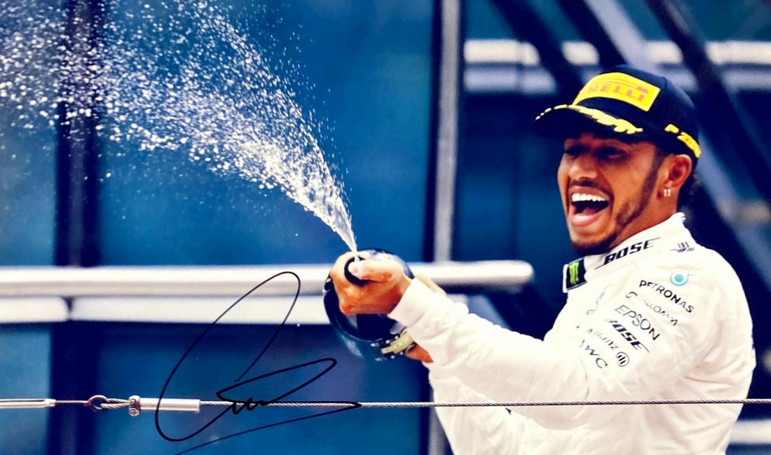 Autograph Signed Lewis Hamilton Photo (1 of 1)