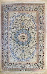 Isfahan Carpet . Signed: Isfahan. Silk on Cotton carpet of medallion design. Signed. Approx. 165x108cm 