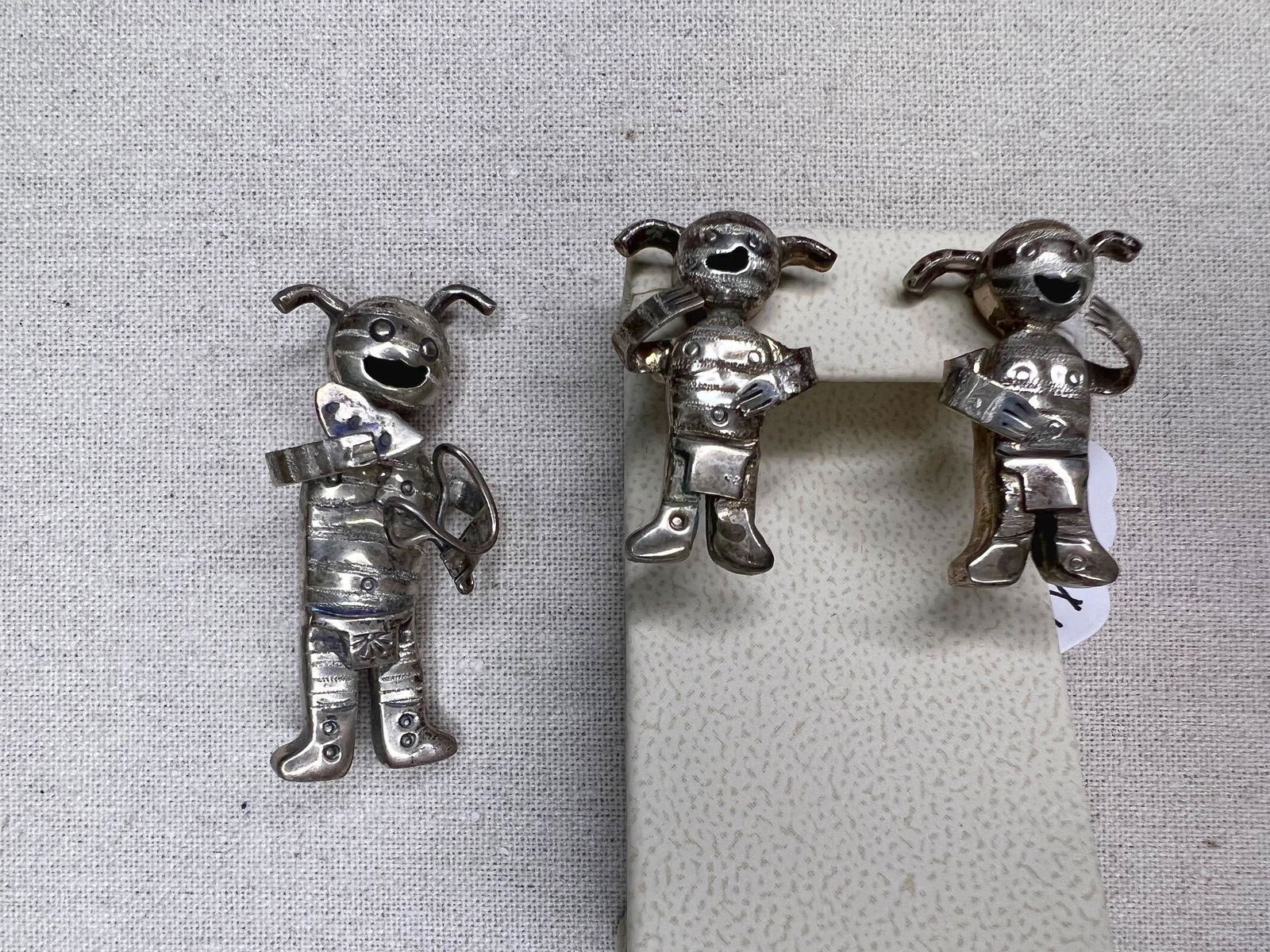 Hopi Mudhead Kachina Sterling Silver Earrings and Brooch set (1 of 5)