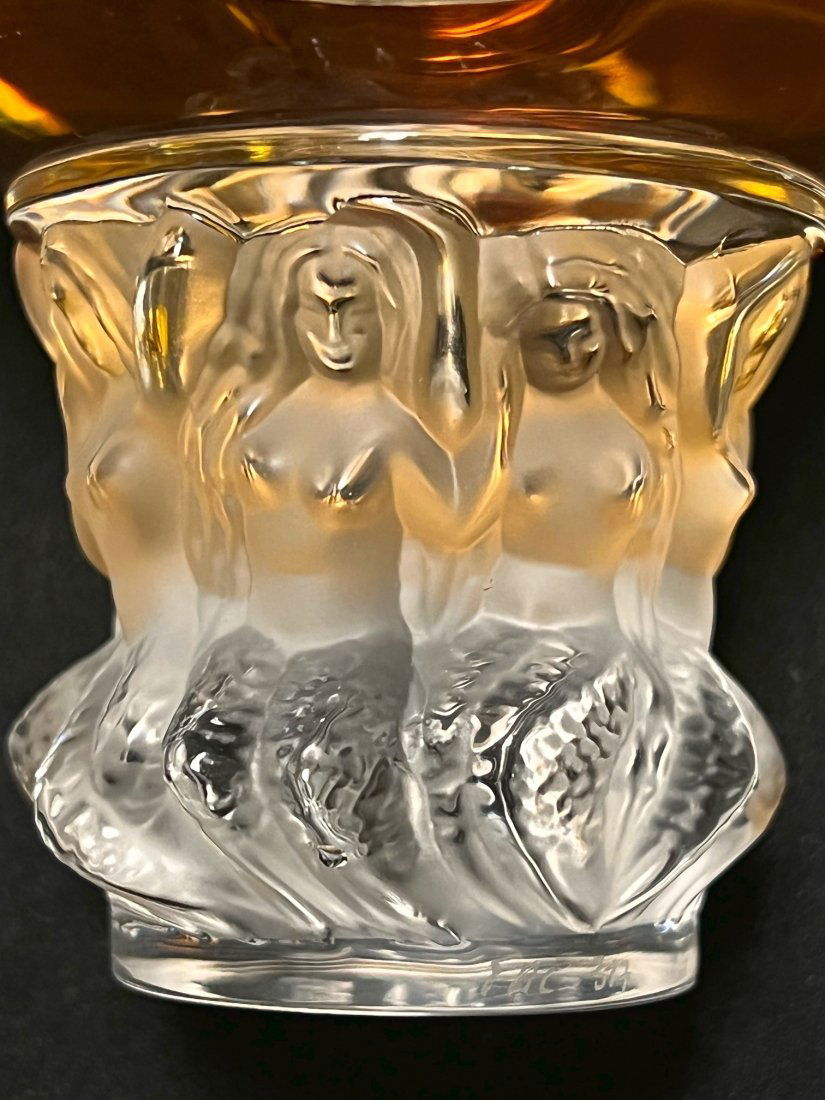 Lalique crystal perfume bottle "Les Sirenes" Ca. 2001 (1 of 8)