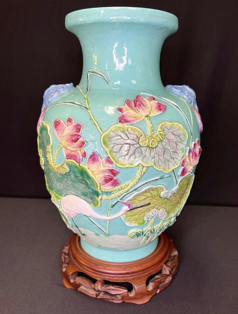 Chinese Wang Bing Rong Porcelain Vase with a rosewood stand (1 of 10)