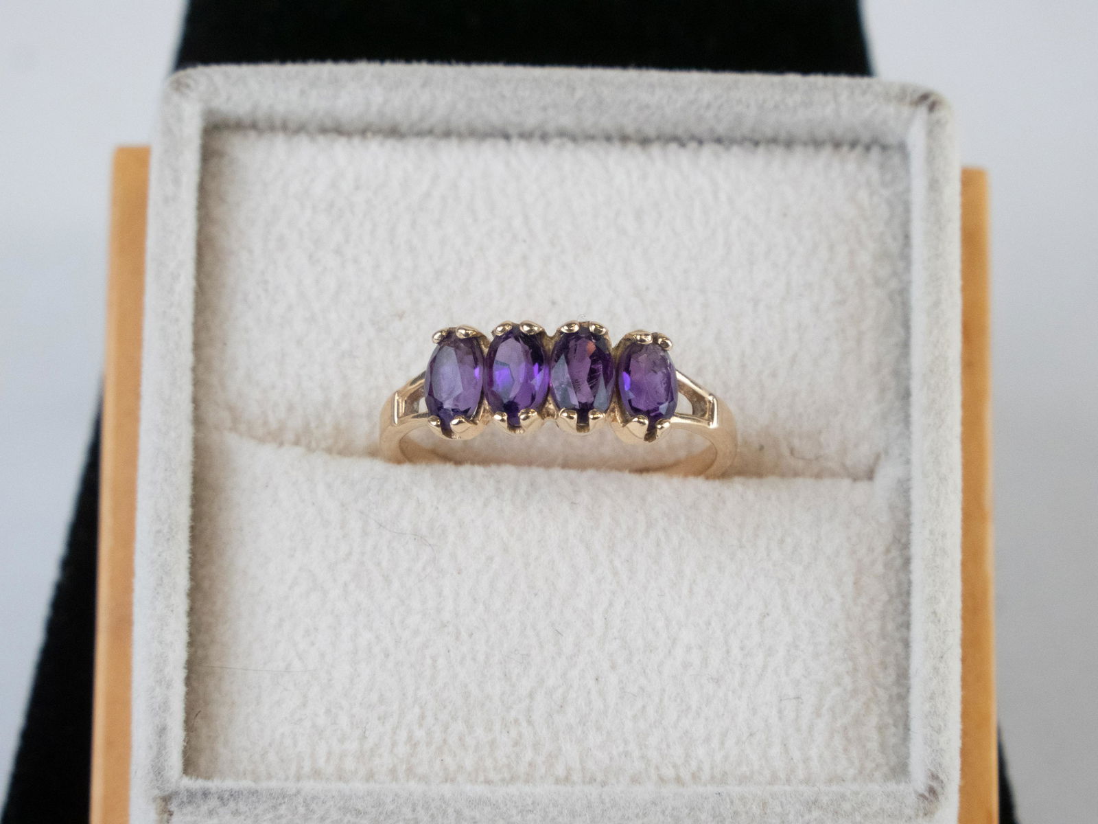 Vintage 14K Gold & Amethyst Ring (1 of 2)