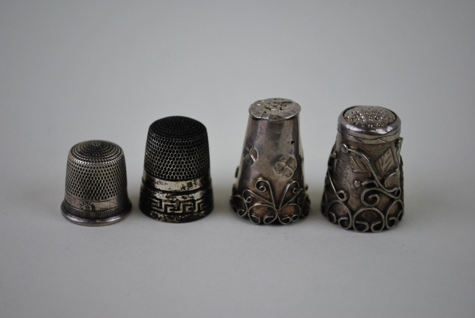 Vintage Sterling Silver Sewing Thimble Set (1 of 5)