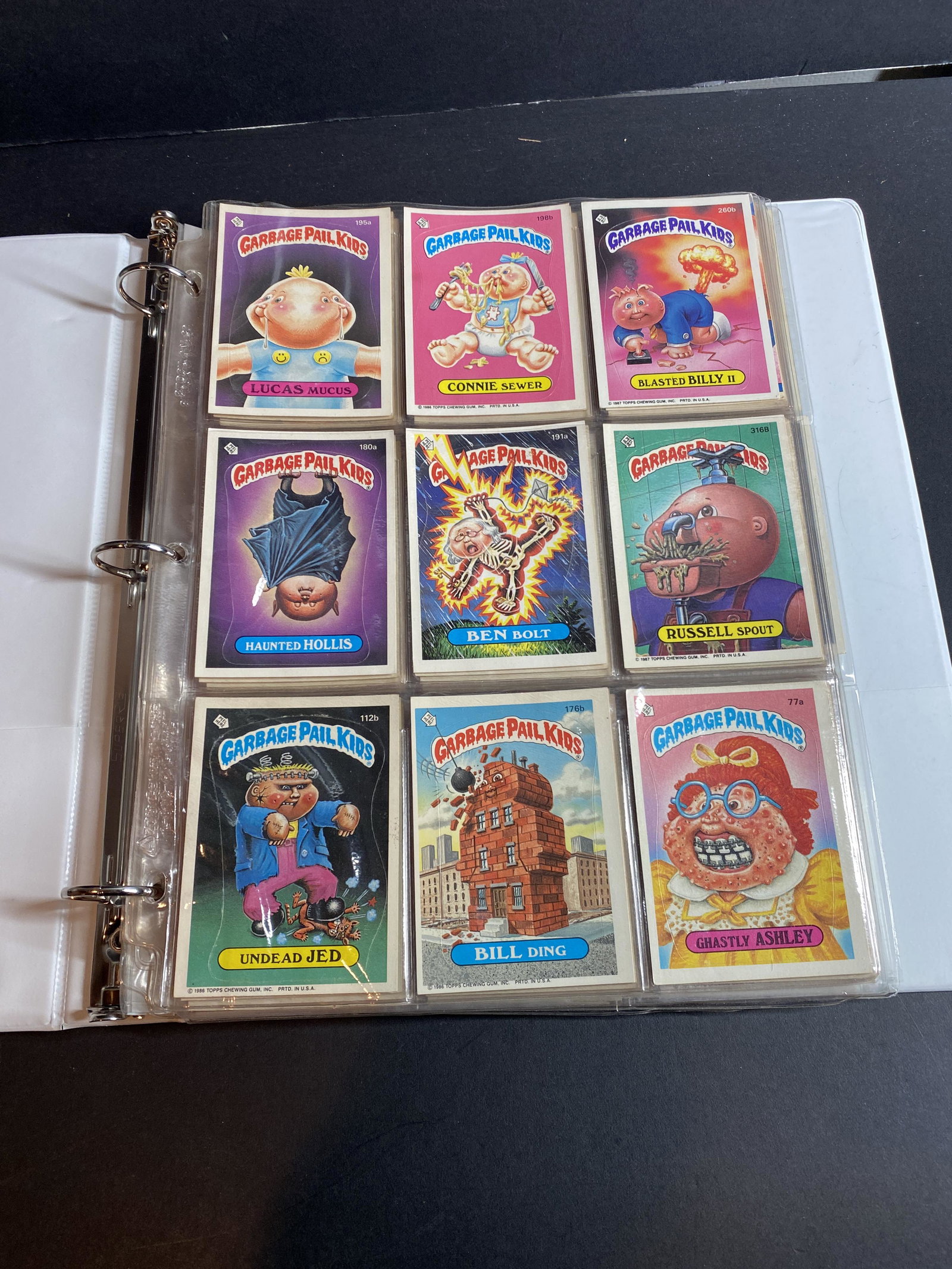 1986 Topps Garbage Pal Kids Cards in Binder: 1986 Topps Garbage Pal Kids Cards in Binder