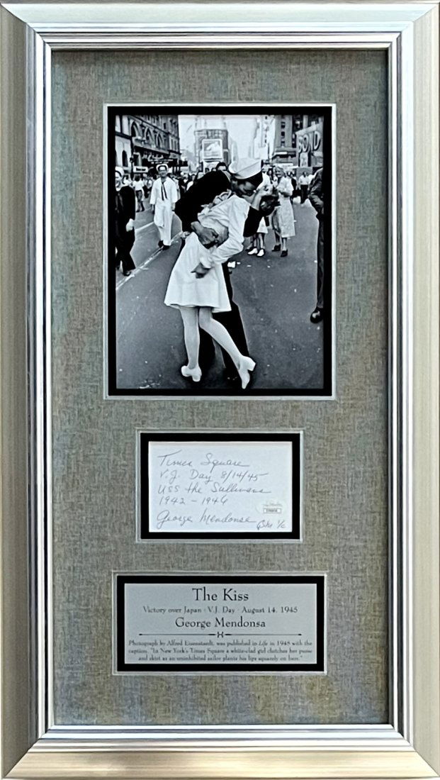 George Mendonsa signed V-J day display-JSA II90856 (1 of 4)