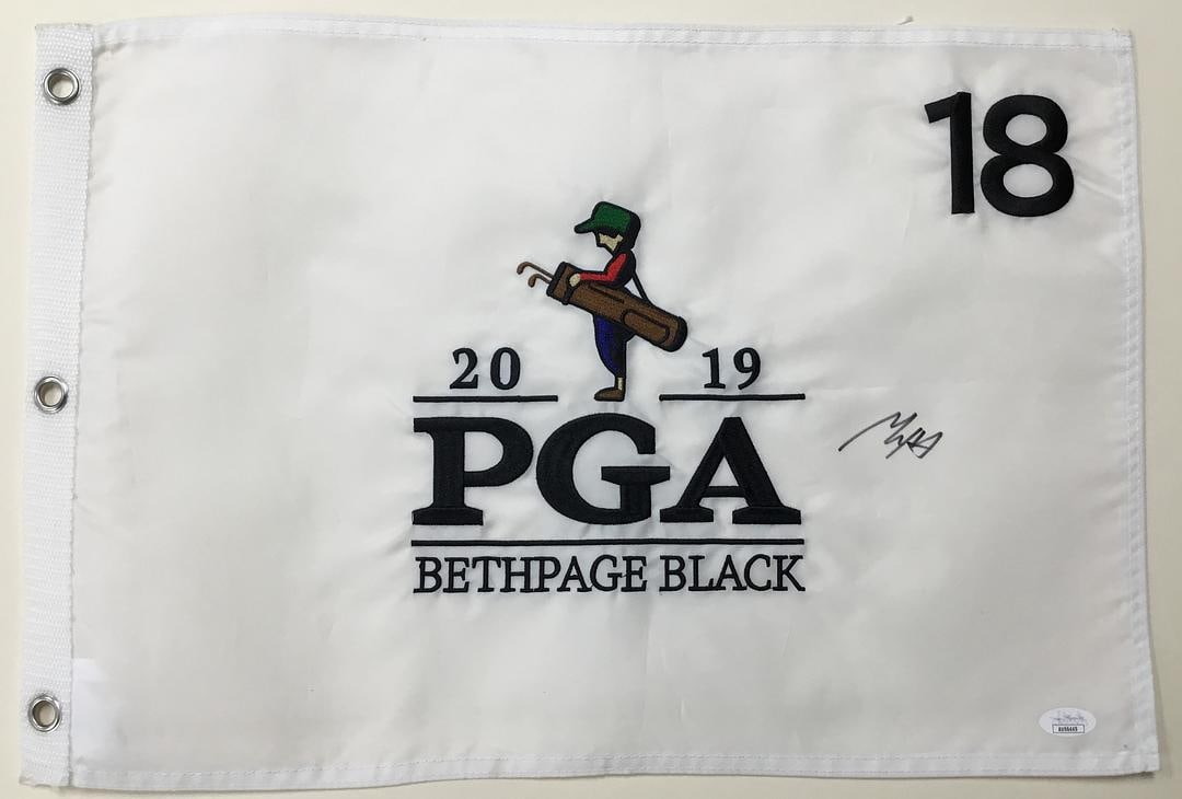 Max Homa Signed 2019 PGA Bethpage Black White 18 Pin Flag- JSA #AV66449: Max Homa Signed 2019 PGA Bethpage Black White 18 Pin Flag Authenticated by JSA Product Detail