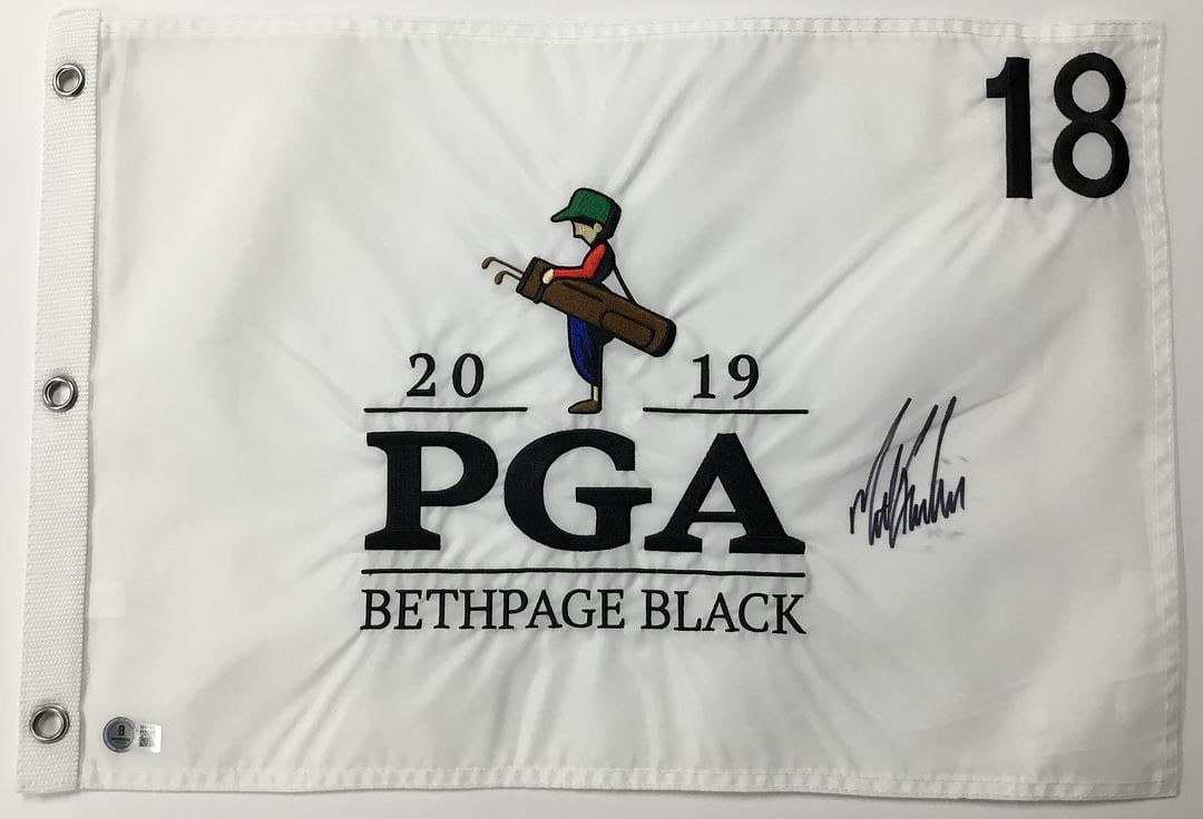 Matt Kuchar 2019 PGA Bethpage Black #18 Signed Pin Flag Beckett BR77390: Matt Kuchar Signed 2019 PGA Bethpage Black #18 Pin Flag Authenticated by Beckett Authentication Services Product Details: Official 2019 PGA Bethpage Black #18&