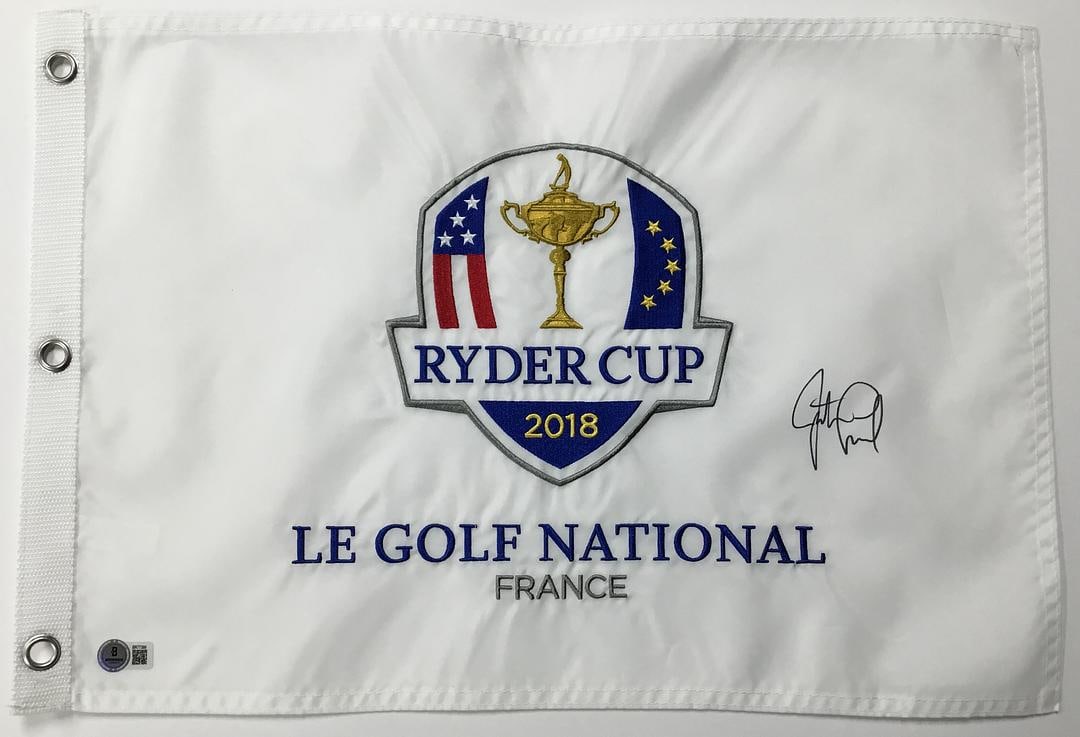 Justin Leonard 2018 Ryder Cup Le Golf National Signed Pin Flag Beckett BR77399: Justin Leonard Signed 2018 Ryder Cup Le Golf National Pin Flag Authenticated by Beckett Authentication Services Product Details: Official 2018 Ryder Cup Le Golf Nati