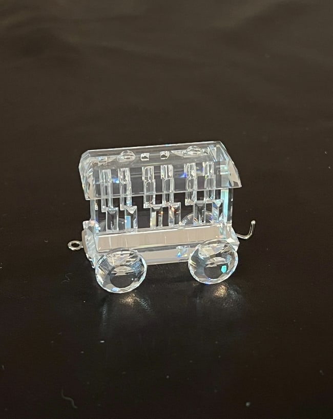 Swarovski Collectible Crystal Wagon / Carriage – “When We Were Young” Collection (1 of 6)