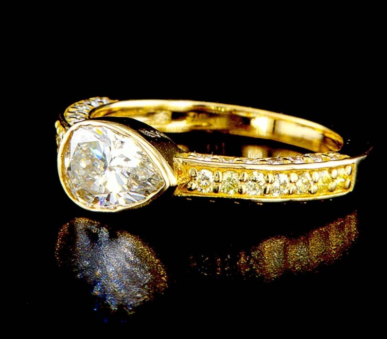 1.92 CT PEAR DIAMOND ENGAGEMENT RING ,18K GOLD,3 ROW RING-GIA cert (1 of 5)