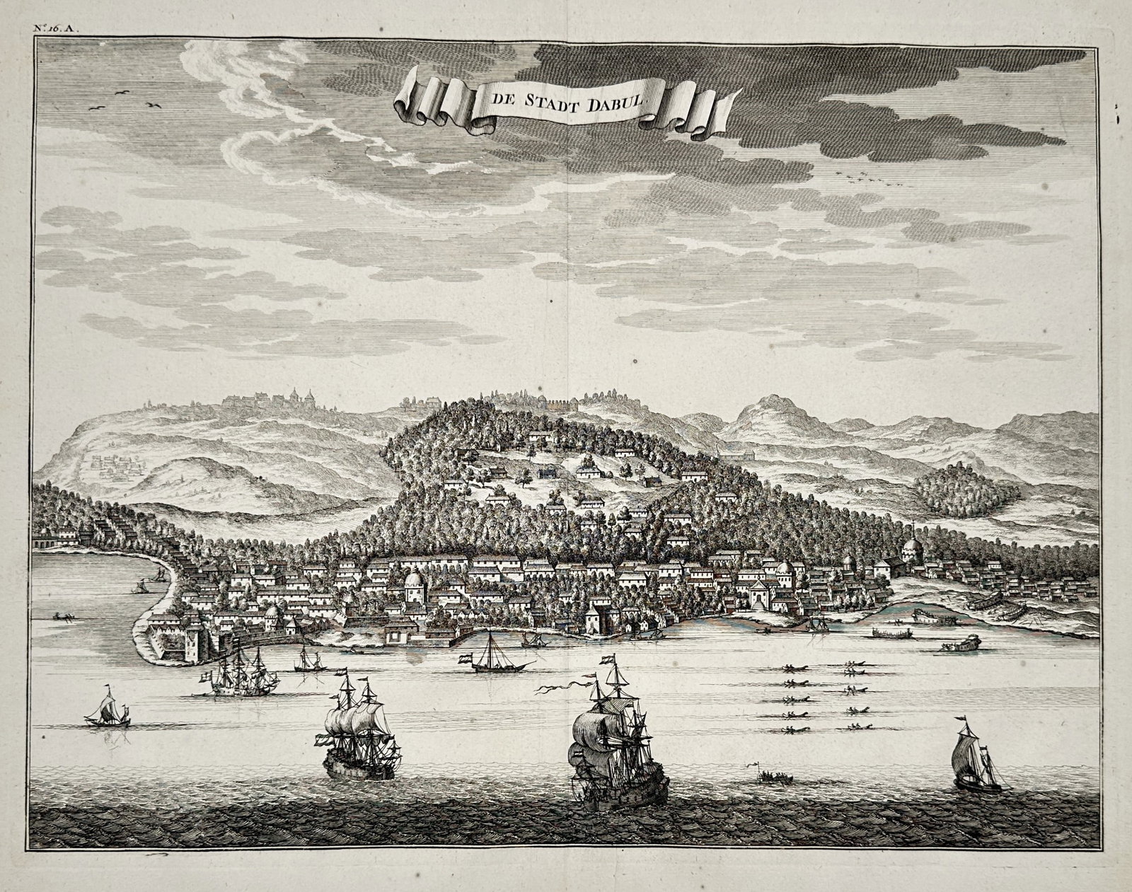 Francois Valentijn (1666–1727) – View of the City of Dabhol – Copper engraving (1724–1726): "De Stadt Dabul" illustrates a panoramic topographical view of the port city of Dabhol on the Konkan coast of India, showing the urban settlement nestled at the base of lush, rolling hills. The foregr