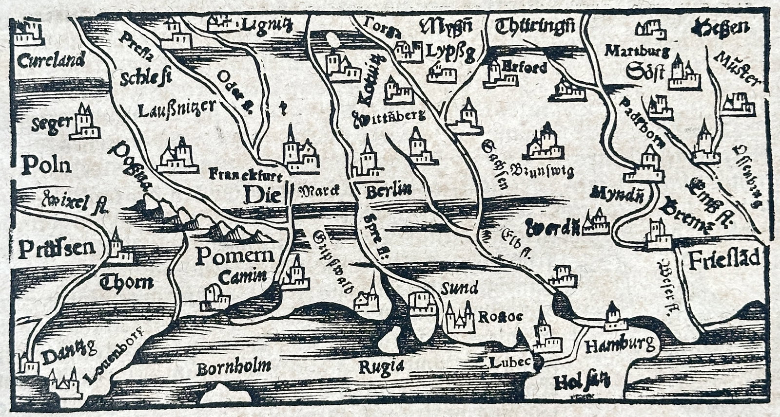 Sebastian Münster – View of Saxony – Europe – Woodcut (16th Century): "Of the Saxon Land" This geographical print features a regional map depicting coastal boundaries, major rivers, and urban centers within a historical territory. The cartographic study incorporates dec