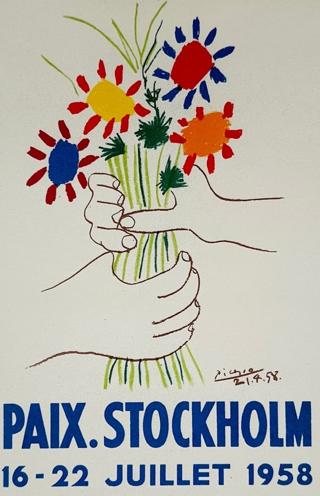 Pablo Picasso,after – Exhibition Poster for Paix Stockholm – Offset print (20th Century): "Paix Stockholm" This exhibition poster print illustrates a symbolic composition featuring hands clasping a colorful bouquet of stylized flowers accompanied by bold blue typography at the base. The wo