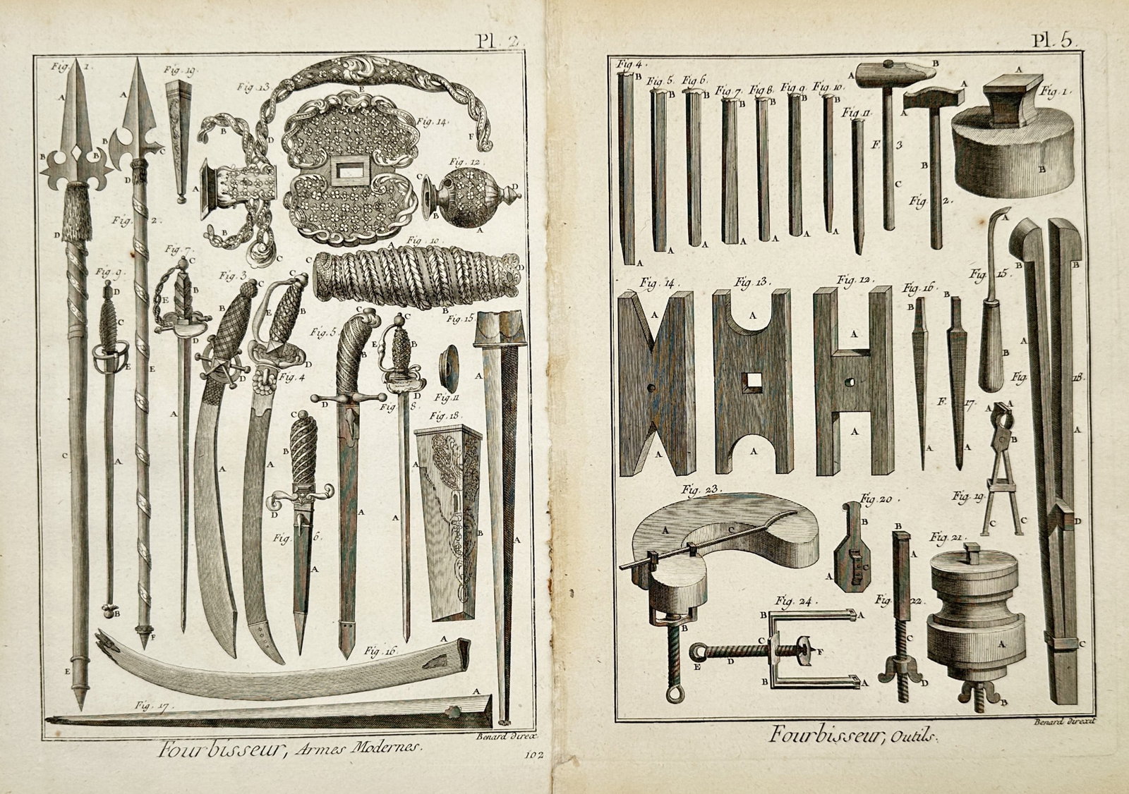 Robert Benard – Set of 2: Swordsmith Weapons and Tools – Engravings (18th Century): "Fourbisseur" This set of two engravings features an extensive technical study of the trade of the swordsmith and armorer, illustrating a diverse collection of bladed weapons and the specialized machi