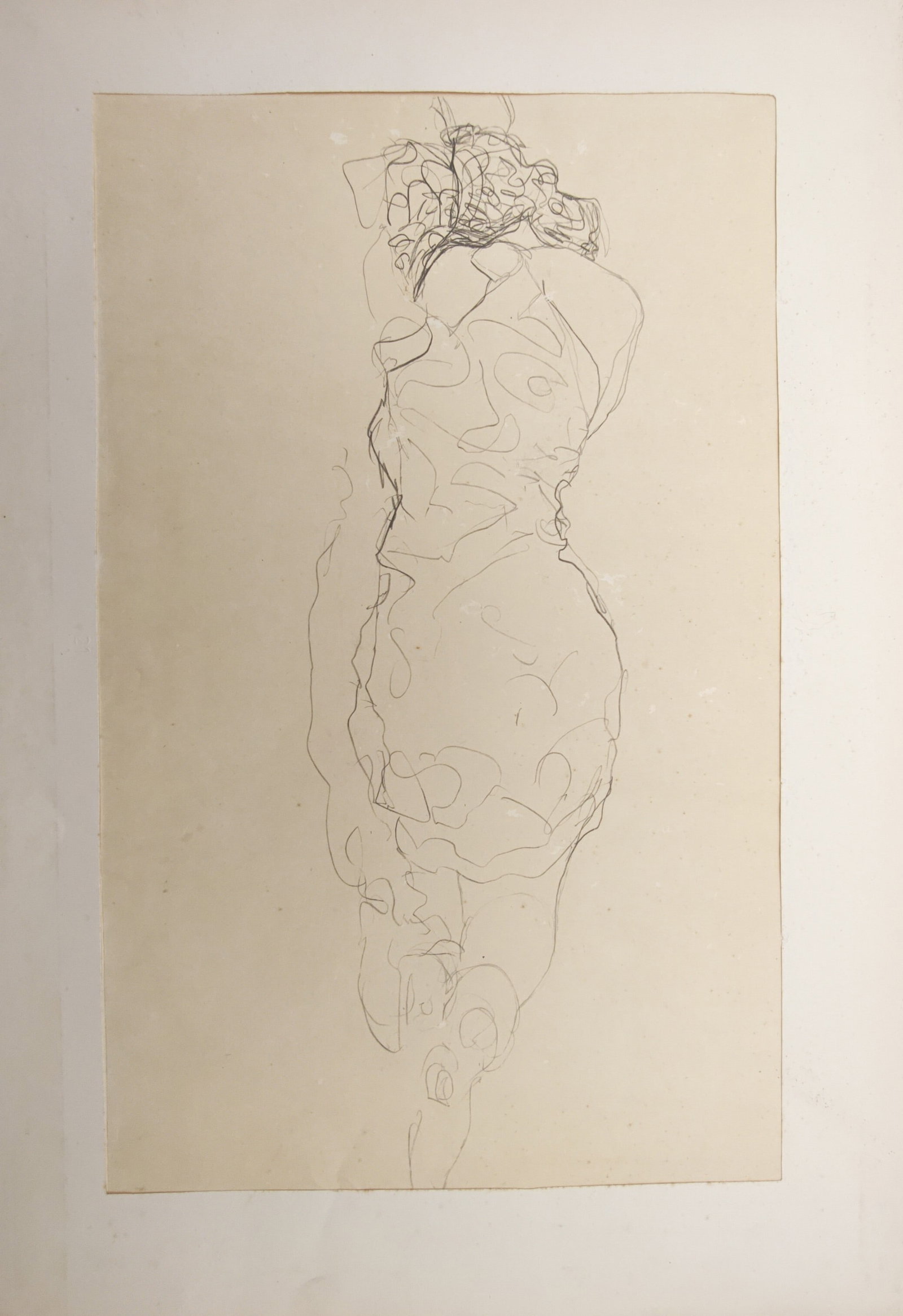 Gustav Klimt – Standing Female Figure from the Back – Offset lithograph (20th Century): "Standing Female Figure from the Back" presents an expressive figurative study rendered in delicate contour lines depicting the full-length silhouette and draped contours of a standing woman viewed fr