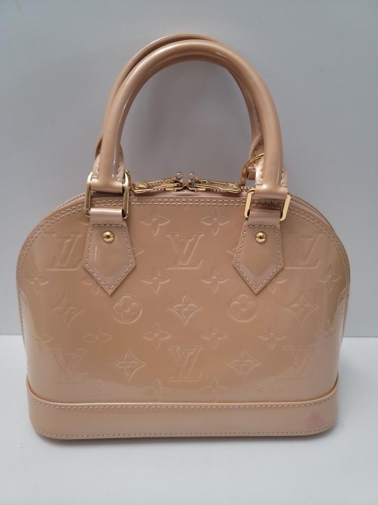 AUTHENTIC LOUIS VUITTON BAG: Authentic Louis Vuitton LV Hand Bag M90176 Alma BB Galet Beige Vernis, pre-owned Width (inch) : 9.84 inch(approx) Width (cm) : 25 cm(approx) Height (inch) : 7.48 inch(approx),Height (cm) : 19 cm(appro