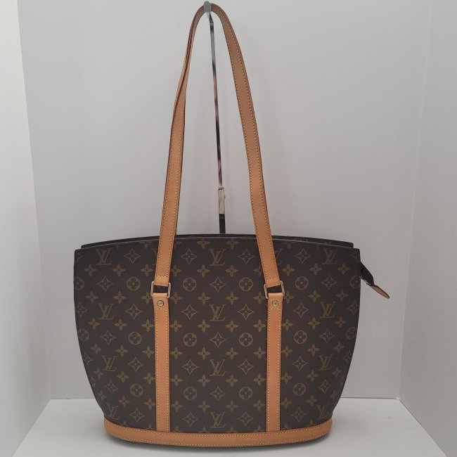 AUTHENTIC LOUIS VUITTON BAG: Louis Vuitton LV Shoulder Bag Babylone Browns Monogram.Condition:Pre-owned: An item that has been used or worn previously. Brand:Louis VuittonCountry/Region of Manufacture:FranceDepartment:WomenExteri
