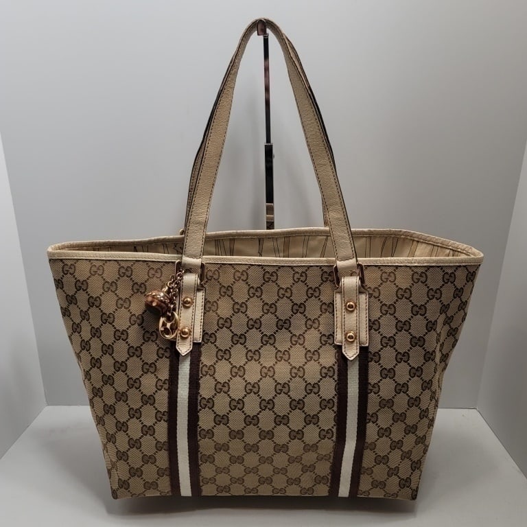 AUTHENTIC GUCCI BAG (1 of 11)