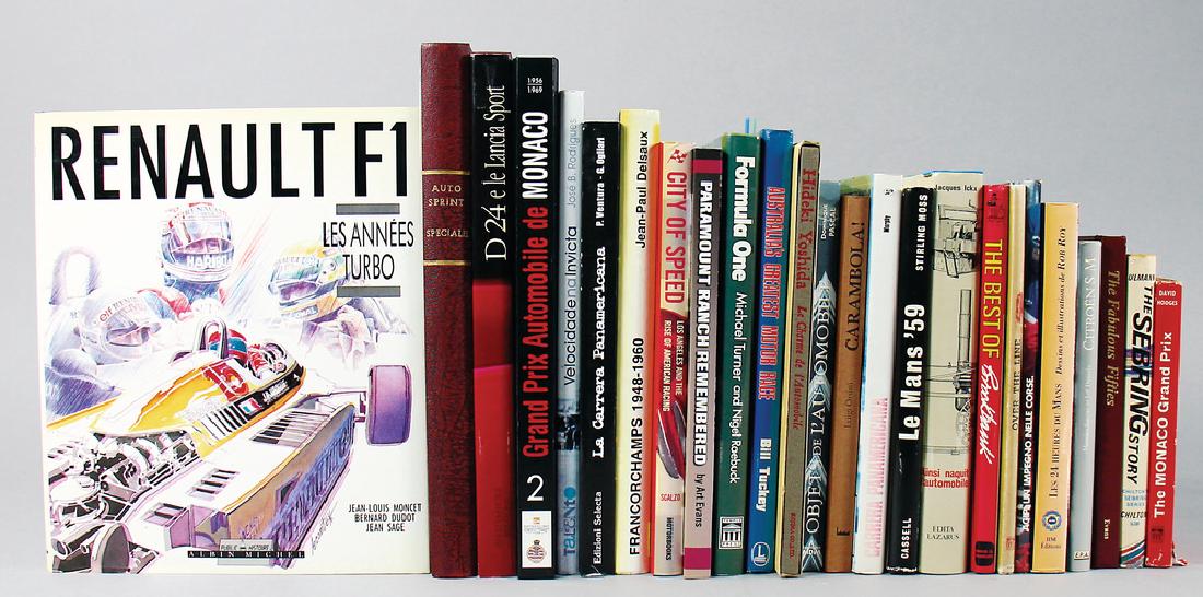 Mixed lot of books, among them "Le 24 Heures du Mans": Mixed lot of books, among them "Le 24 Heures du Mans" by Rob Roy from 1998, limited edition 170/3000, "Le Mans â€˜59" by Stirling Moss the dust cover is damaged, "The Fabulous Fifties Sports Car R