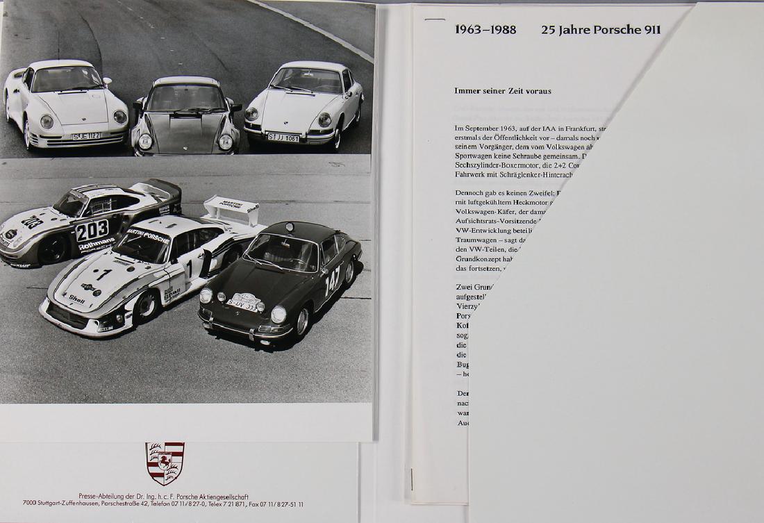 PORSCHE Press kit 25 years Porsche 911 with 10 pages: PORSCHE Press kit 25 years Porsche 911 with 10 pages long press text and 2 original company photos, among them type 911 coupÃ©, 935 coupÃ© Moby thick, 961 coupÃ© and family tree 25 years Porsche