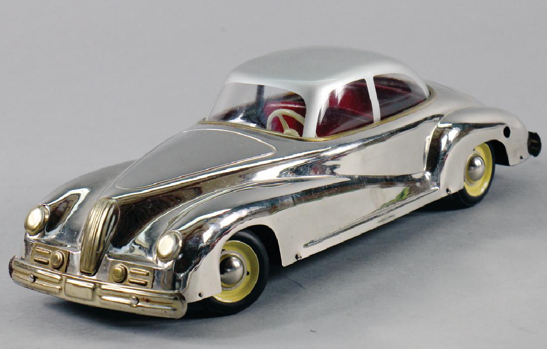 ALFA ROMEO Model car Ventura, Alfa Romeo, chrome,: ALFA ROMEO Model car Ventura, Alfa Romeo, chrome, Italy, 41 cm, sheet metal, good condition German Description ALFA ROMEO Modellauto Ventura, Alfa Romeo, Chrom, Italy, 41 cm, Blech, guter Zust.