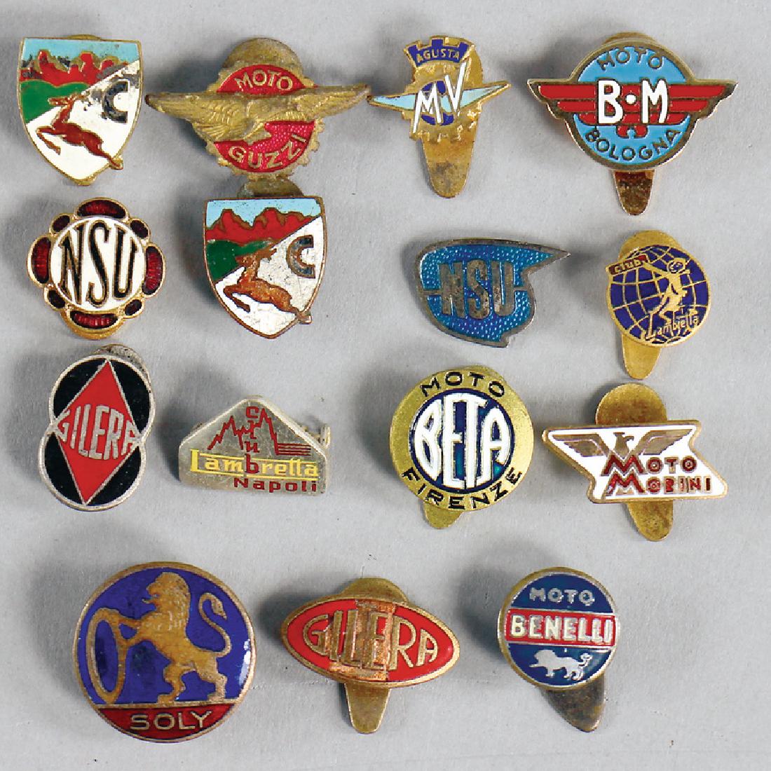 Mixed lot of 15 reverse buttons, among them the (1 of 1)