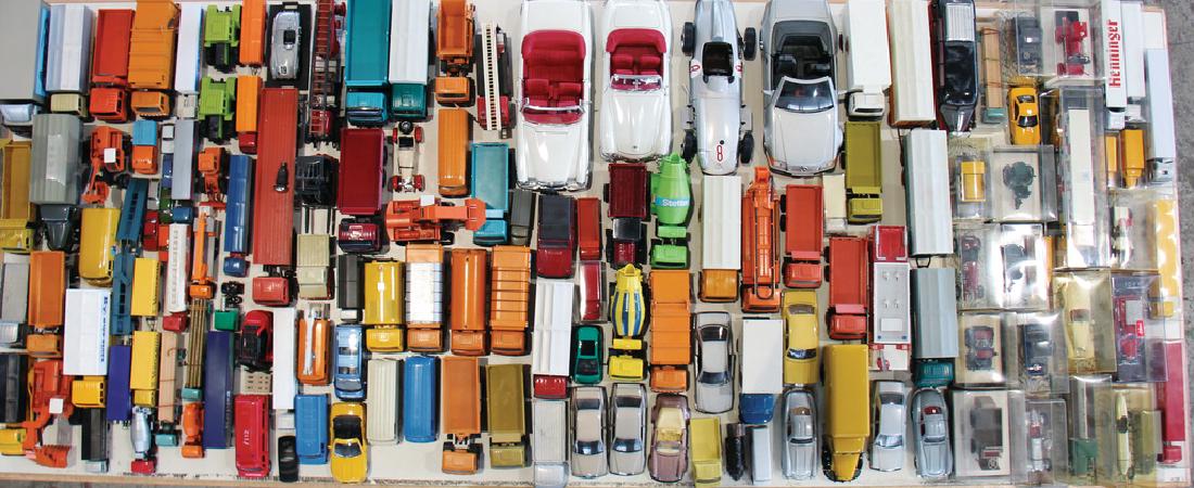 Large collection of more than 200 model cars/model (1 of 1)