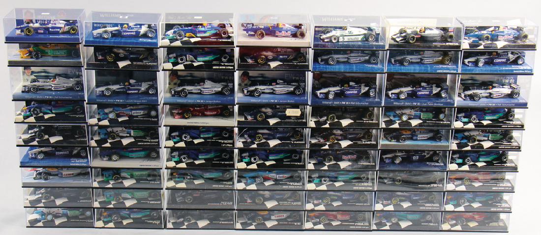 MINICHAMPS Mixed lot of 34 pieces, Formula 1 racing (1 of 1)