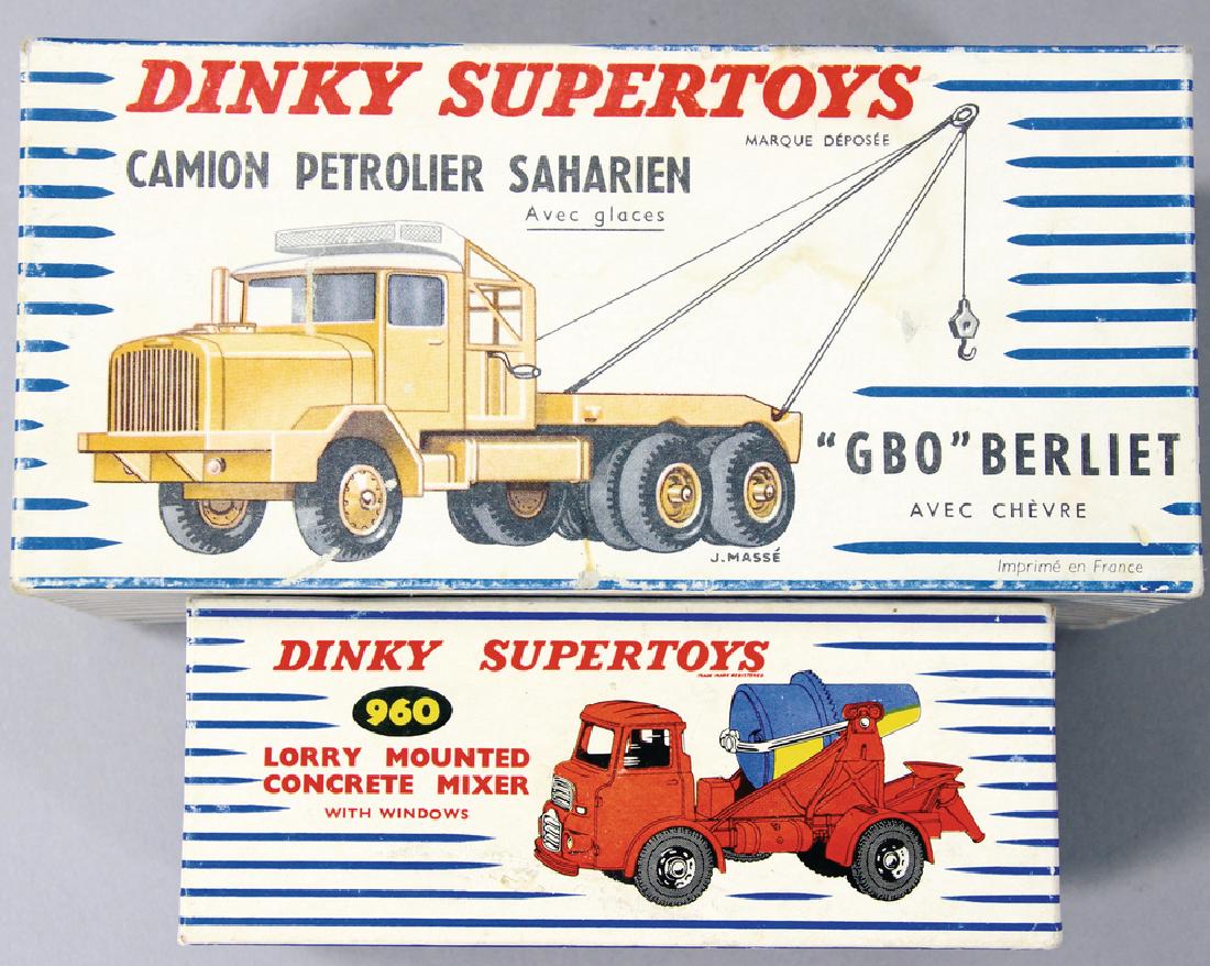 ミニカー DINKY No.888 CAMION PETROLIER SAHARIEN Dinky 888, Berliet Saharien - Free Price Guide & Review