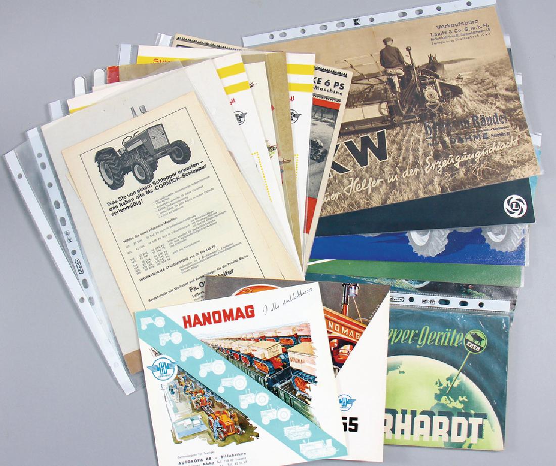 15 brochures tractors and utility vehicles, '60s (1 of 1)