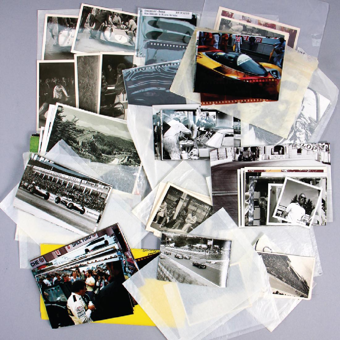mixed lot with 117 photo postcards, postcards, original: mixed lot with 117 photo postcards, postcards, original photos, etc., among it 16 original photos Nürburgring 1000 km race 1969?, 7 original photos 24 hours Le Mans 1958, photos Formula 1 Nürburgrin