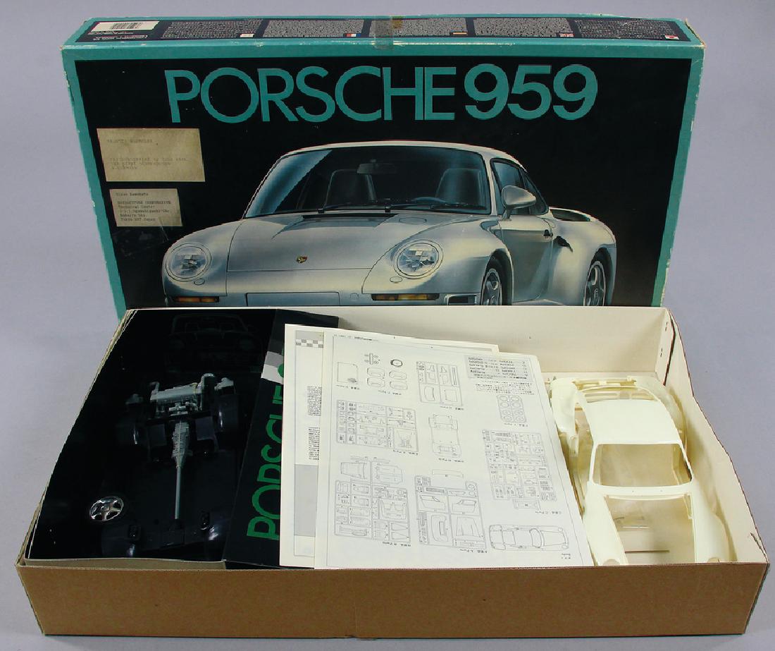 FUJIMI model making set for Porsche 959 with a format (1 of 1)