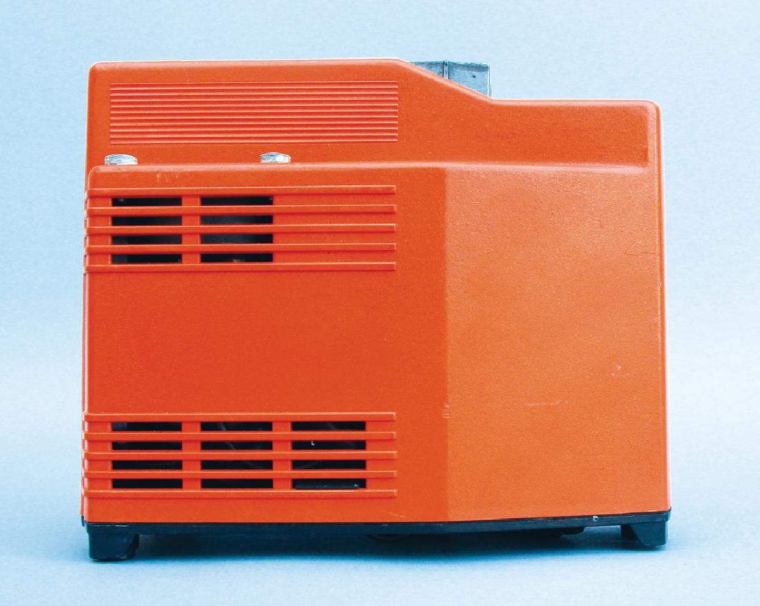 PORSCHE compressor for Porsche 911, produced by the (1 of 2)