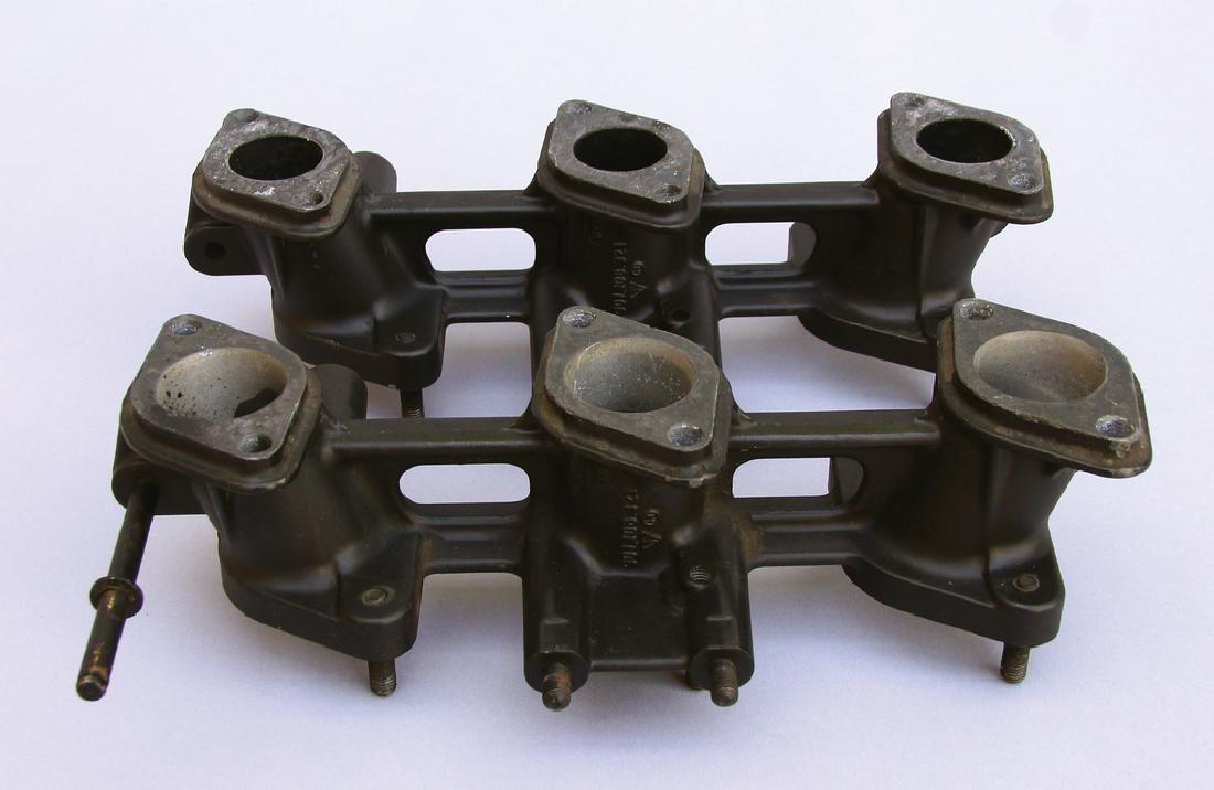 PORSCHE 2 intake manifolds for Porsche 911, part number (1 of 2)