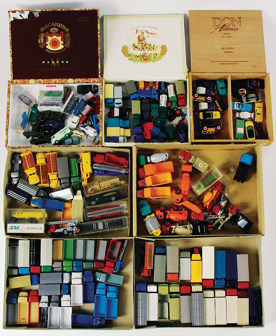 big mixed lot of model cars, mainly 1:87, different (1 of 2)