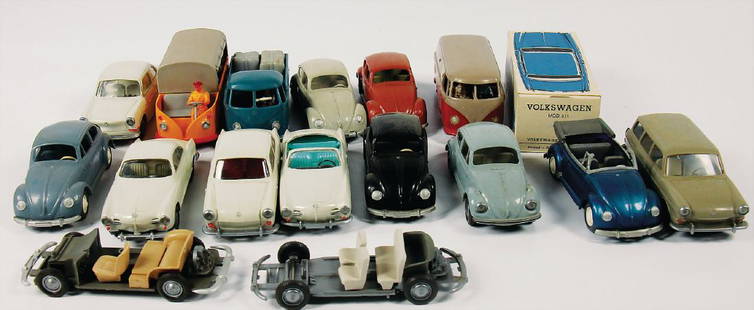 VOLKSWAGEN/WIKING mixed lot with 17 pieces, everything: VOLKSWAGEN/WIKING mixed lot with 17 pieces, everything scale 1:50, Volkswagen transporter, Volkswagen beetle, Volkswagen 1500, 1x Volkswagen Ovali, all used, partially with damage, partially good cond