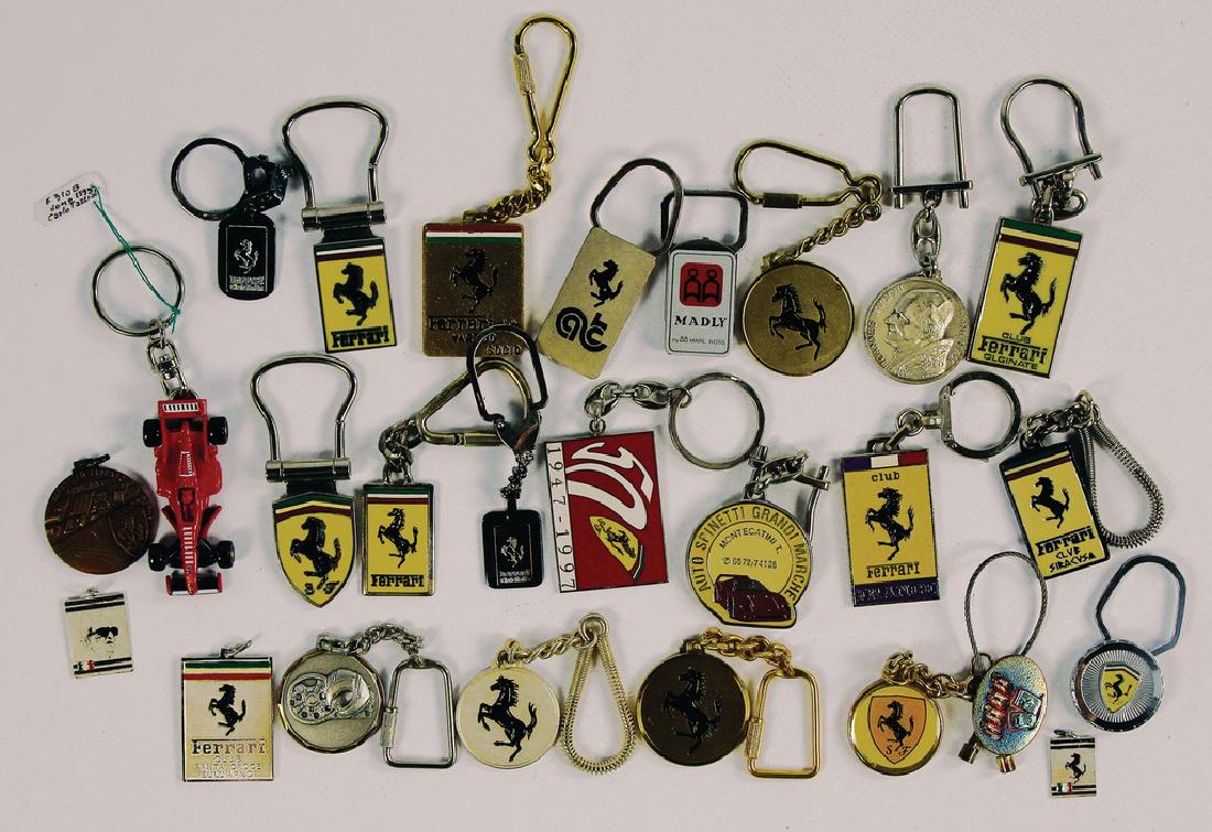 FERRARI mixed lot of 26 key pendants/, from the '70s: FERRARI mixed lot of 26 key pendants/, from the '70s till the '90s, among it e.g. Ferrari Club France, Ferrari Club Santa Croce Sull?Arno, Ferrari Club Varedo Socio, Ferrari Club Forli, 50 years Ferra
