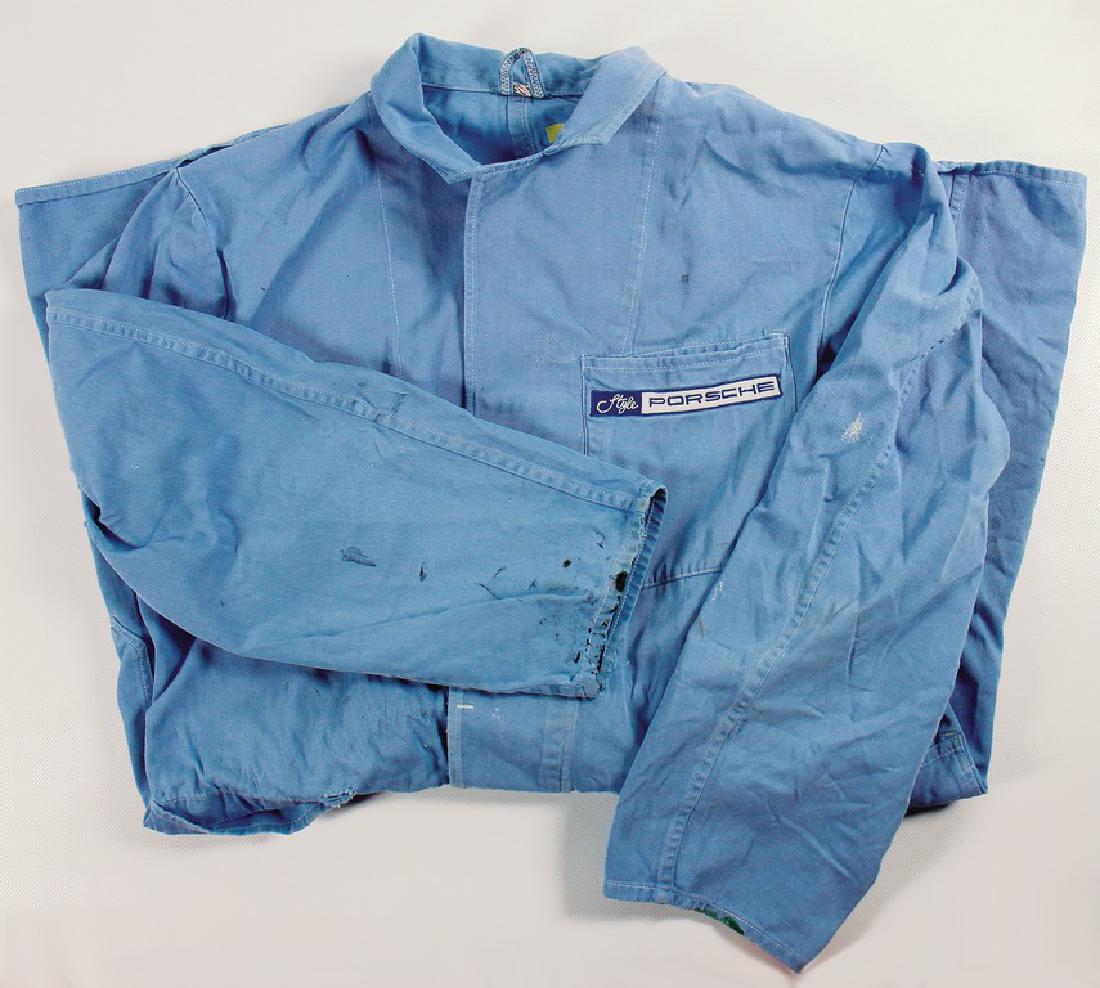 PORSCHE Porsche mechanic coat probably size M/L with: PORSCHE Porsche mechanic coat probably size M/L with stronger traces of usage German Description PORSCHE Porsche Mechanikermantel wohl Größe M/L mit stärkeren Gebrauchsspuren.