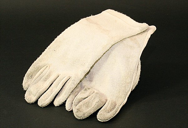 Dr. ING. H.C. F. PORSCHE KG/HERBERT LINGE, wood s - 2