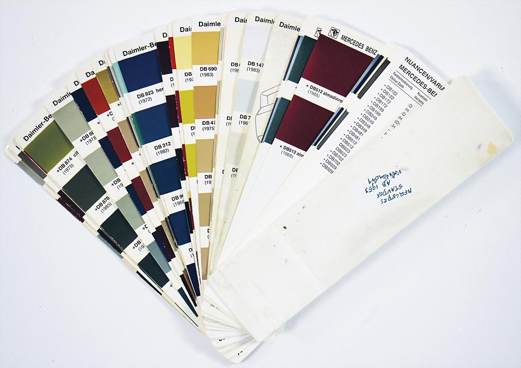 MERCEDES-BENZ / STANDOX color fan for Mercedes-Benz (1 of 1)