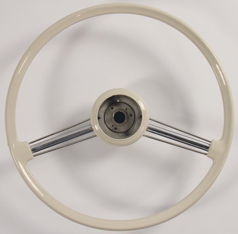 PORSCHE VDM-steering wheel for Porsche 356A, with a: PORSCHE VDM-steering wheel for Porsche 356A, with a diameter of 42cm, professional restored, good condition German Description PORSCHE VDM-Lenkrad für Porsche 356A, Durchmesser 42cm, professionell re
