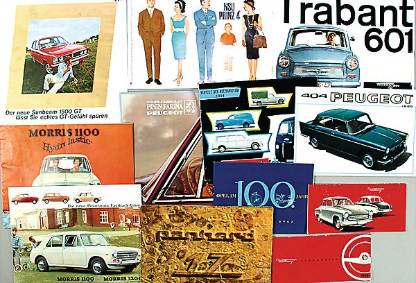 mixed lot of sales brochures and catalogs, 11 pie: mixed lot of sales brochures and catalogs, 11 pieces, from the '50s to the '70s, among them Panhard 1964, 16 pages; Morris 1100/1300, 12 pages, 1968; Morris 1100 Hydroplastic, 1965; Wartburg, 1959; Op