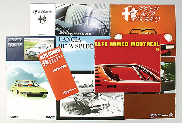 mixed lot of 11 pieces, brochures and sales catal: mixed lot of 11 pieces, brochures and sales catalogs, Italian marques, e.g. Alfa-Romeo Giulia 1300 TI/ models 1969/ Montreal/ Spider, 1979/ Lancia Beta Spider 2000/ Fiat X1/9; condition: 1-2 German De