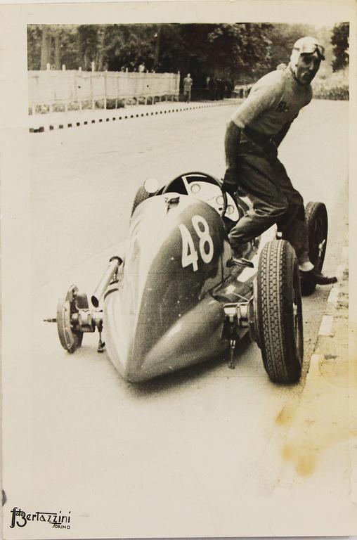 MASERATI 1946, original B/W photo, Tazio Nuvolari (1 of 2)