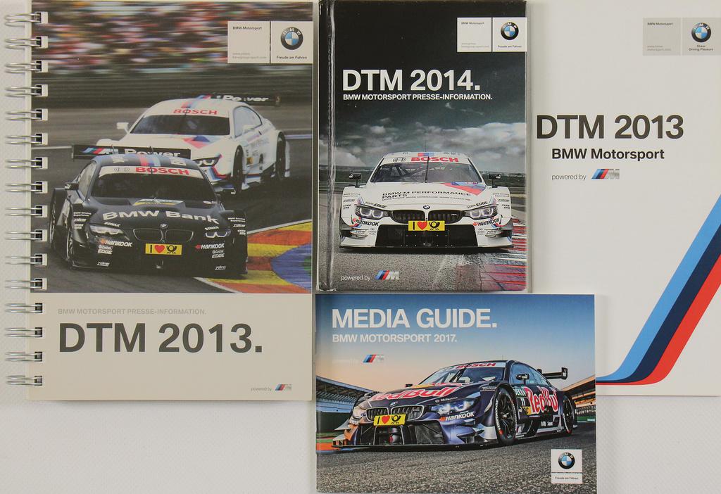 BMW mixed lot with 4 pieces, among it media-Guide "BMW (1 of 1)