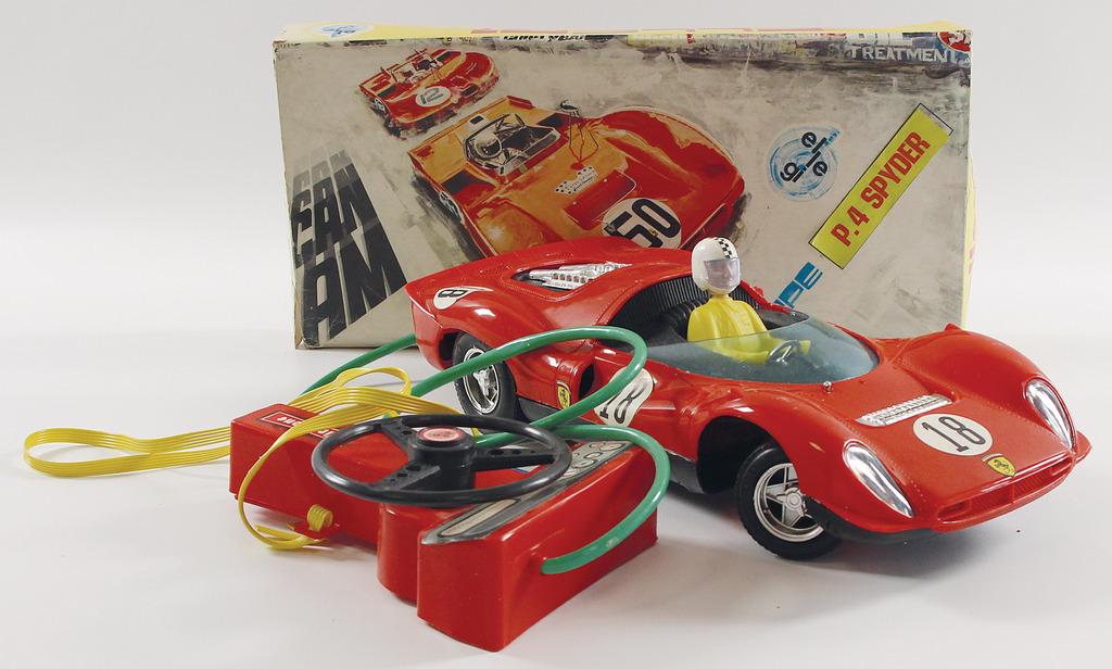 FERRARI / ELLEGI model car Ferrari 33 P4 "SPYDER", plastic model 60/'70s, manufacturer "ELLEGI", (1 of 1)