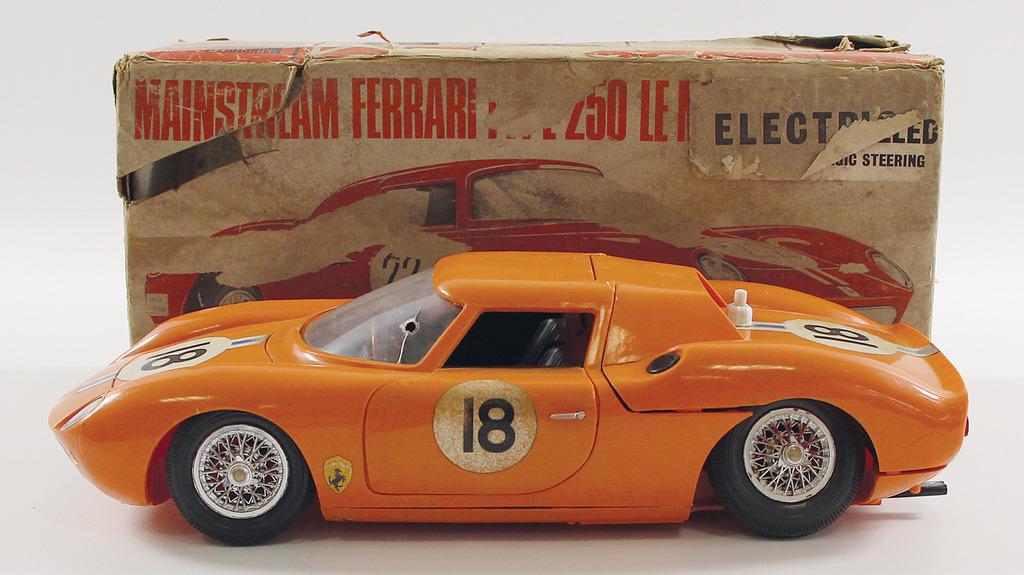 FERRARI / MAINSTREAM RARO model car Ferrari 250 LM, plastic model 60/'70s, manufacturer "MAINSTREAM (1 of 1)