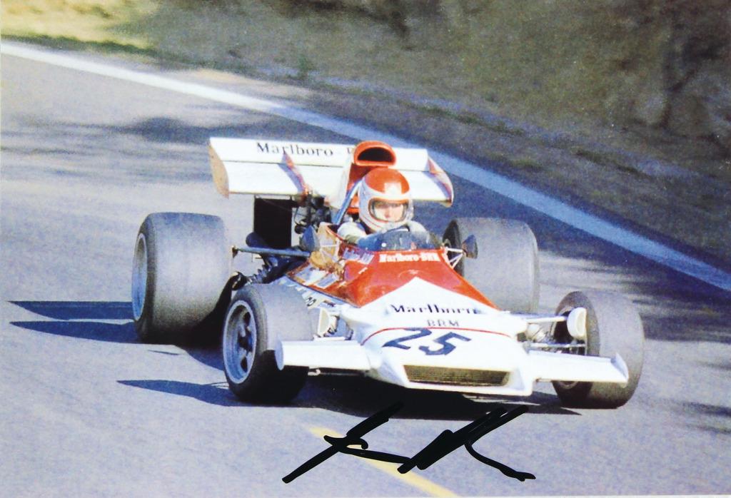 MARKO, HELMUT autographed color photo (more recent photo print), 15x10cm German Description: MARKO, HELMUT autographed color photo (more recent photo print), 15x10cm German Description MARKO, HELMUT Handsignierte Farbfotoaufnahme (neuerer Abzug), 15x10cm