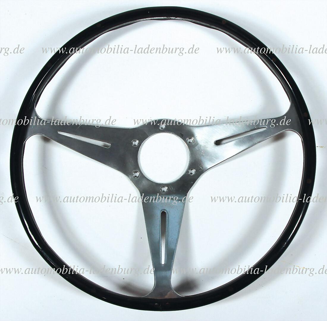 MASERATI original steering wheel for Maserati 3500, with a diameter of 42cm, good used condition: MASERATI original steering wheel for Maserati 3500, with a diameter of 42cm, good used condition German Description MASERATI Original Lenkrad für Maserati 3500, Durchmesser 42cm, guter gebrauchte