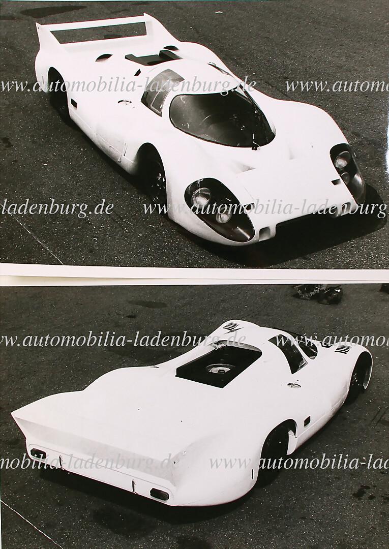 PORSCHE mixed lot with 2 original B/W photos / company photos Porsche 917 long-tail, always 13x18cm,: PORSCHE mixed lot with 2 original B/W photos / company photos Porsche 917 long-tail, always 13x18cm, reverses stamped "Porsche Typ 917 Langh.", all with fold at the lower left corner, otherwise good c